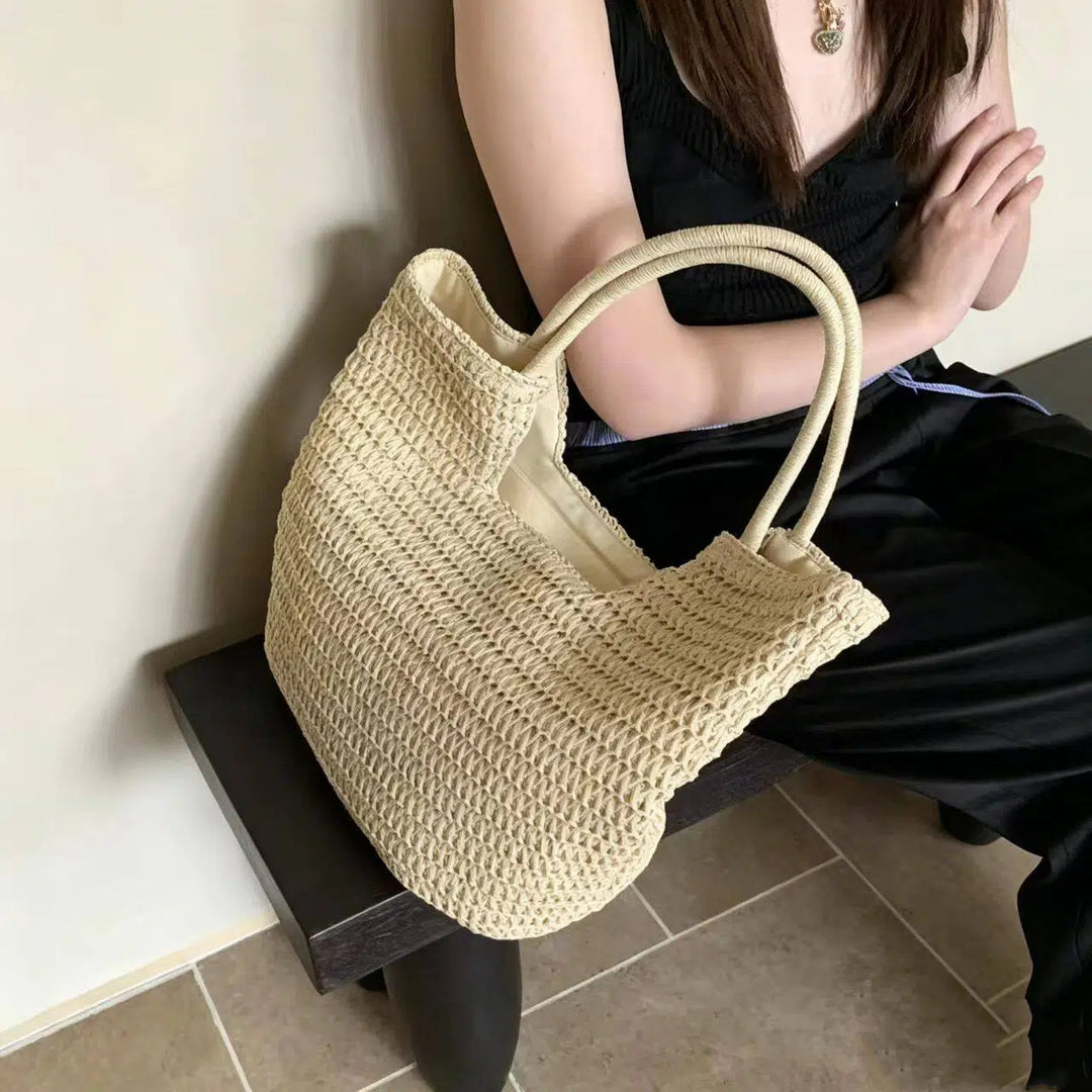 Shopping net with handwoven design Bowlift