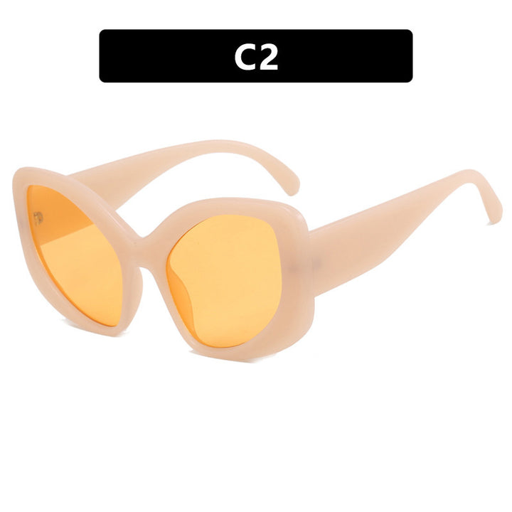 Women elegant oversized sunglasses with striking design Bowlift