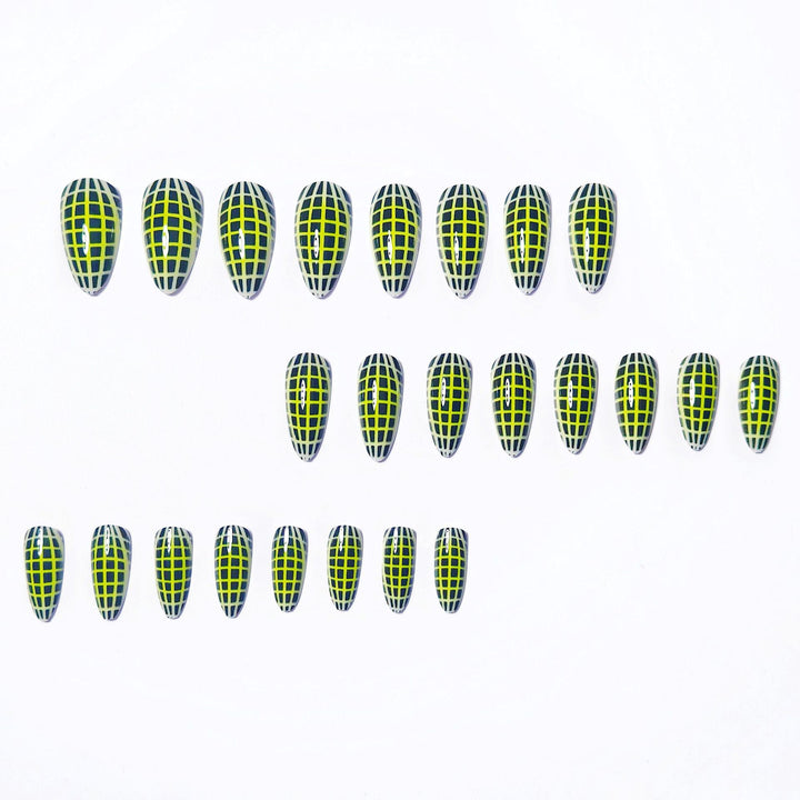 Creative Art Nails with Modern Net Design Bowlift