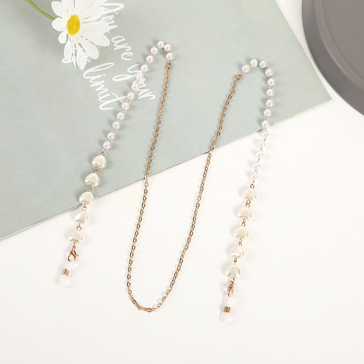 Heart Charm Eyewear Chain Bowlift