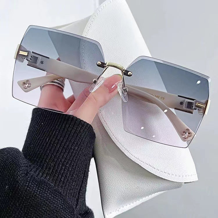 Oversized Geometric Shield Sunglasses Bowlift