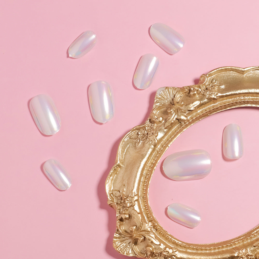 Iridescent Almond-Shaped Press-On Nails Bowlift