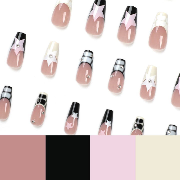 Creative Nail Art in Elegant Design Bowlift