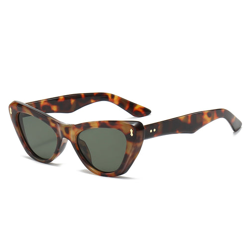 Ladies Cat-Eye Sunglasses with Elegant Accentuated Frame Bowlift