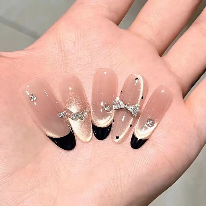 Glamorous Press-On Nail Art Bowlift