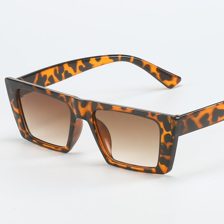 Women's geometric sunglasses with trendy, square frame Bowlift