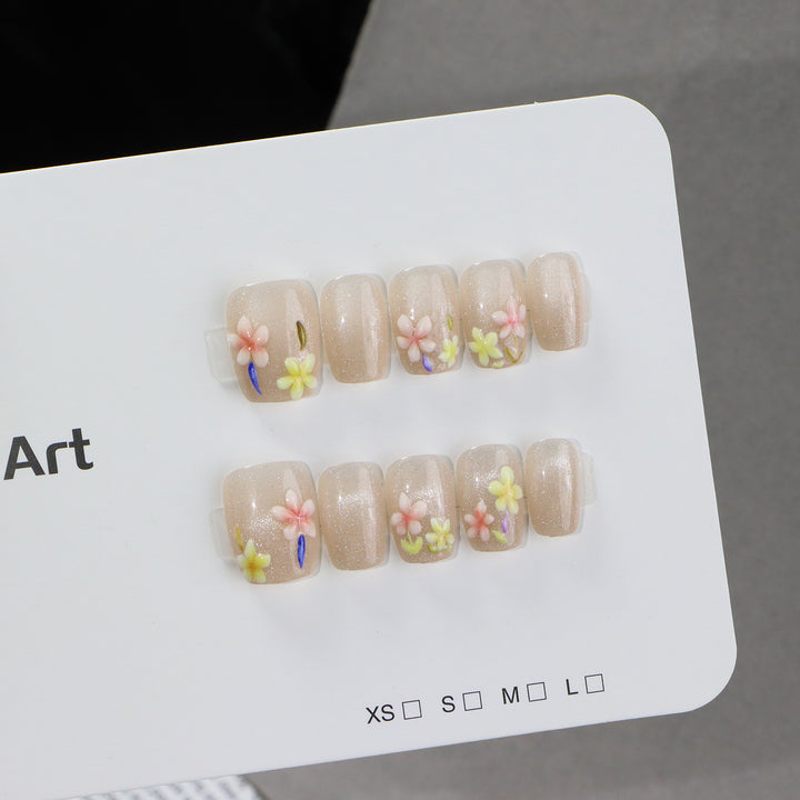 Creatively Designed Floral Press-On Nail Set Bowlift