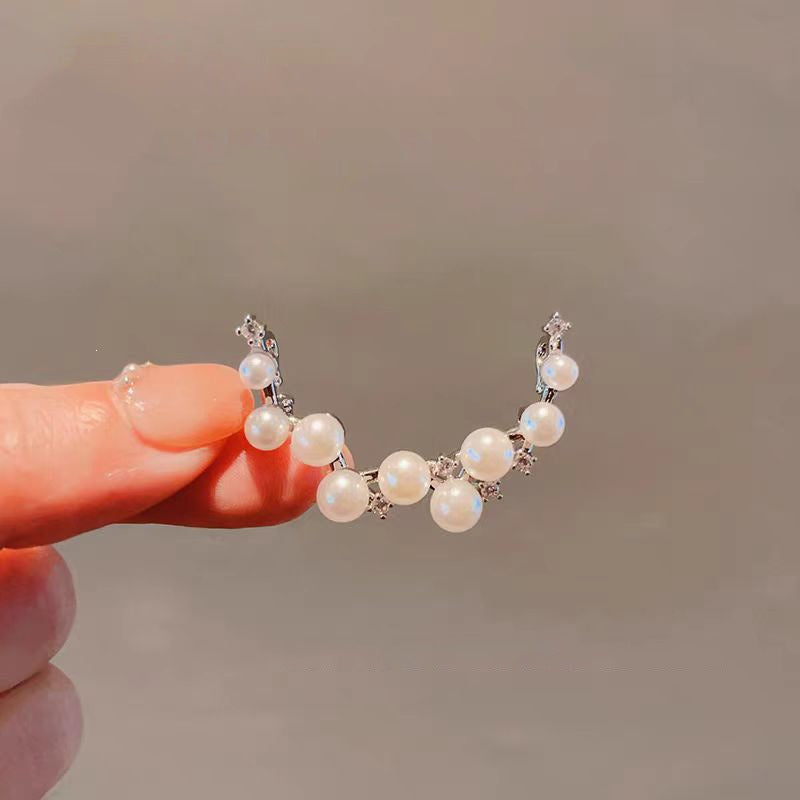 Elegant pearl earrings Bowlift