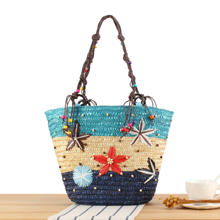 Handcrafted beach bag with cheerful floral patterns Bowlift