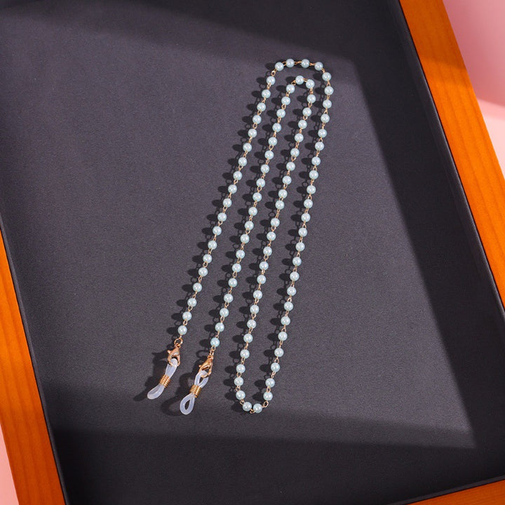 Stylish Beaded Eyewear Chain Bowlift