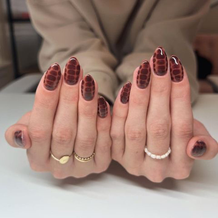 Creative Nail Design Bowlift