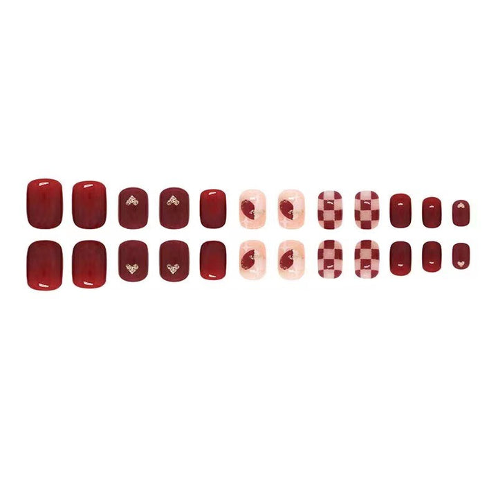Trendy nail art with elegant accents Bowlift