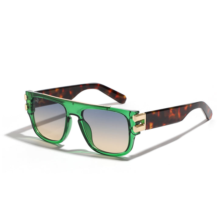 Ladies trendy oversized sunglasses with striking design Bowlift
