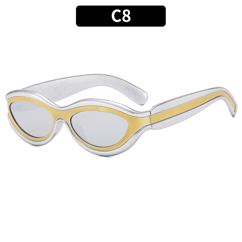 Retro-Inspired Sleek Sunglasses