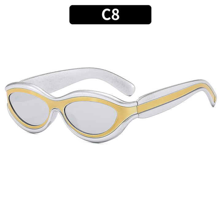 Retro-Inspired Sleek Sunglasses