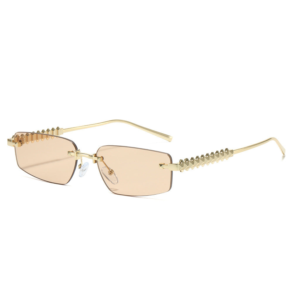 Women's Designer Sunglasses with Unique Barbed Wire Design Bowlift