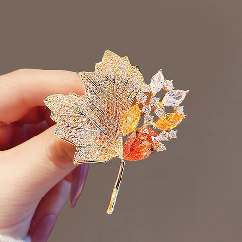 Exquisite leaf brooch with sparkling crystals Bowlift