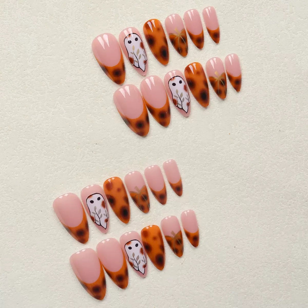 Nail art set with elegant owl motifs and animal accents Bowlift