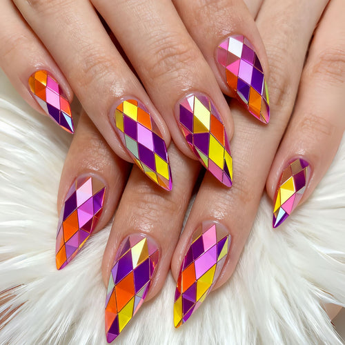 Shiny Stiletto Fake Nails with Diamond Surface Texture Bowlift