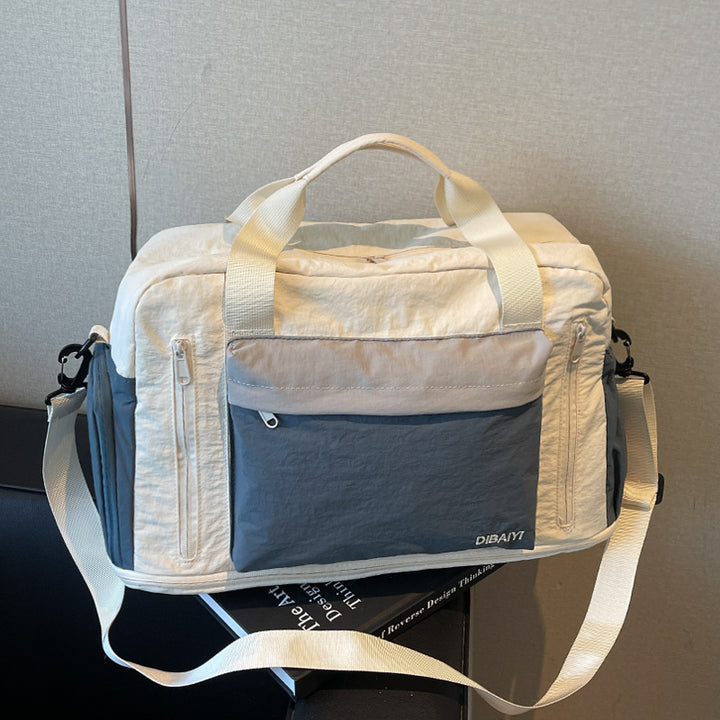 Versatile Multi-Compartment Duffle Bag