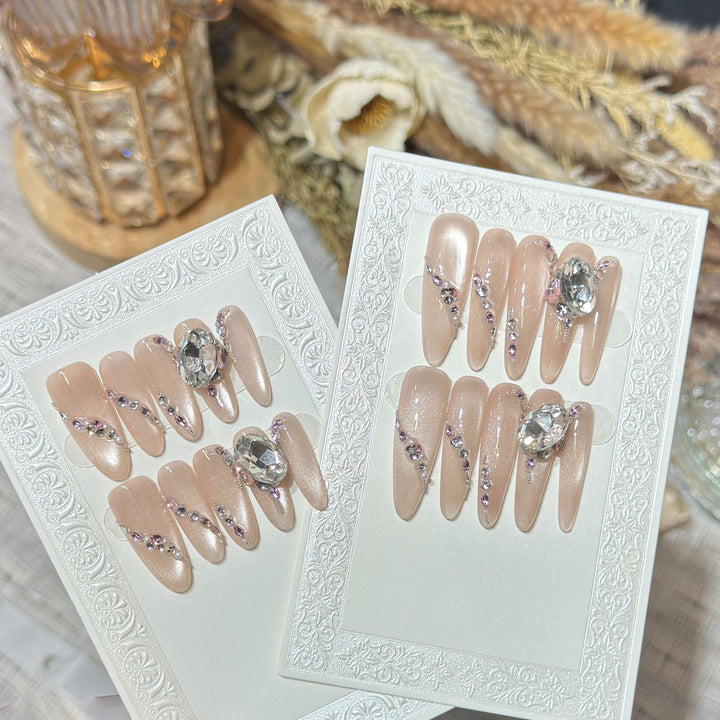 Glamorous Rhinestone-Embellished Stiletto Press-On Nails Bowlift
