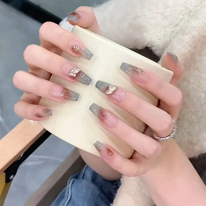 Decorative Floral Press-On Nail Art Set Bowlift