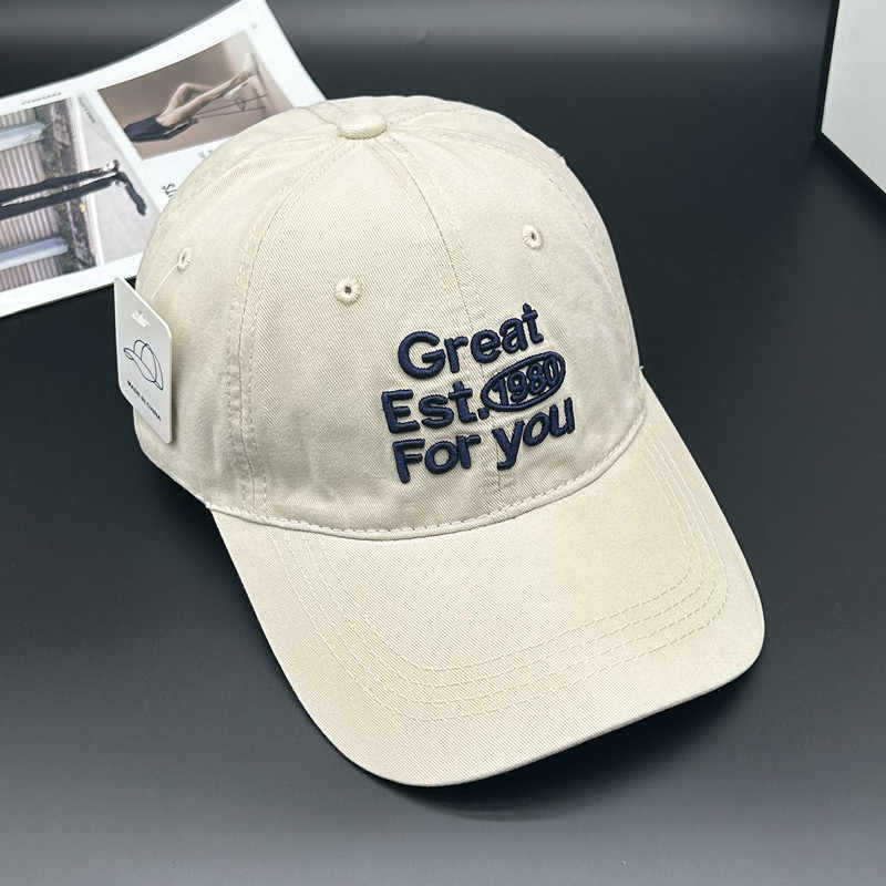 Unisex Graphic Embroidered Cap Bowlift