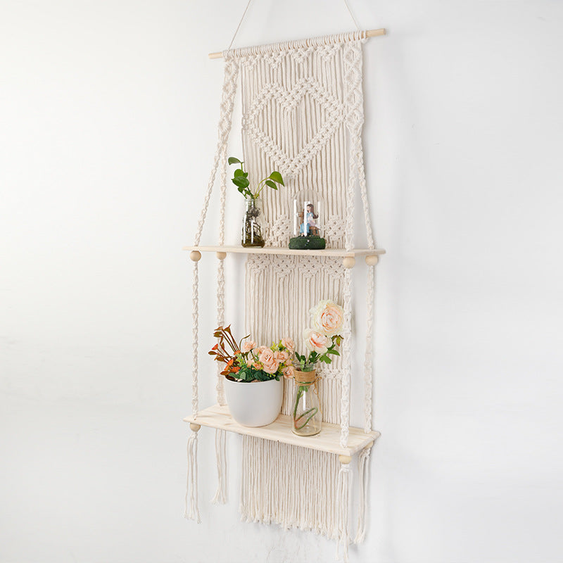Macrame shelf with heart design Bowlift