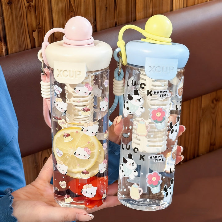Women's playful water bottle with integrated fruit filter Bowlift