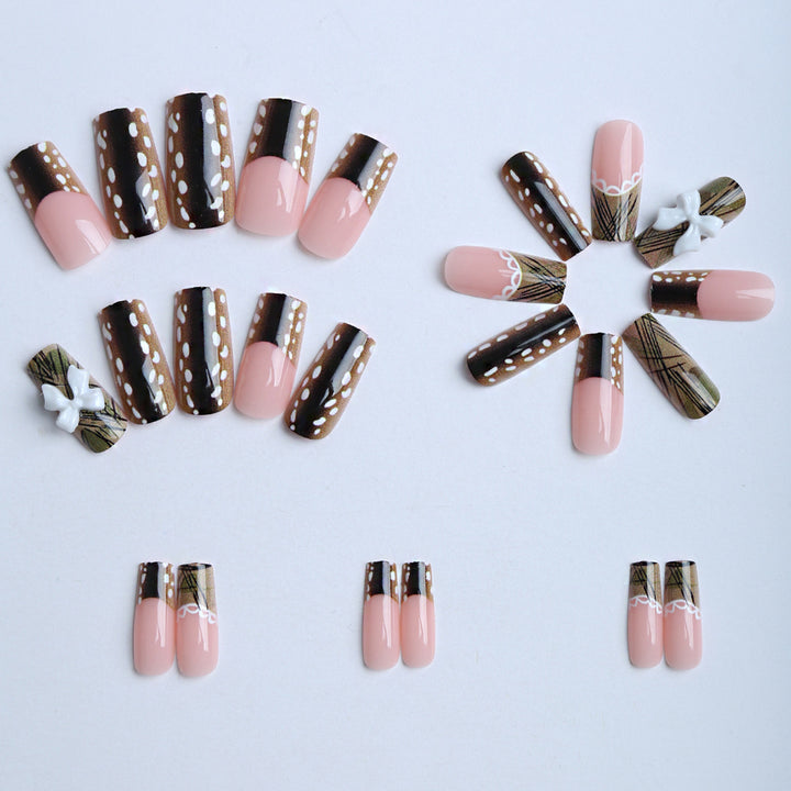 Artificial nails with elegant bow and pattern design Bowlift