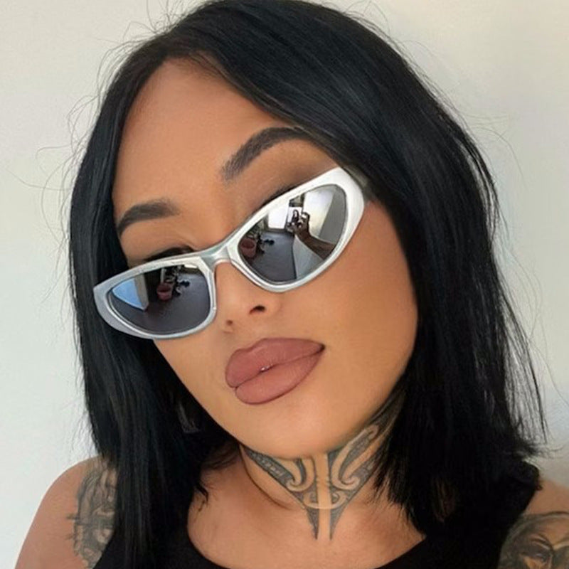 Women's stylish geometric sunglasses in modern design Bowlift