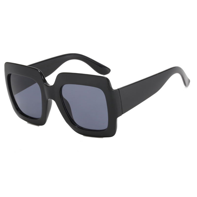 Women's oversized square sunglasses with striking tortoiseshell design Bowlift