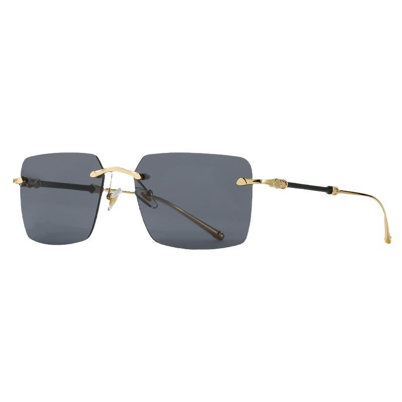 Women's fashionable sunglasses with square frame and luxurious accents Bowlift