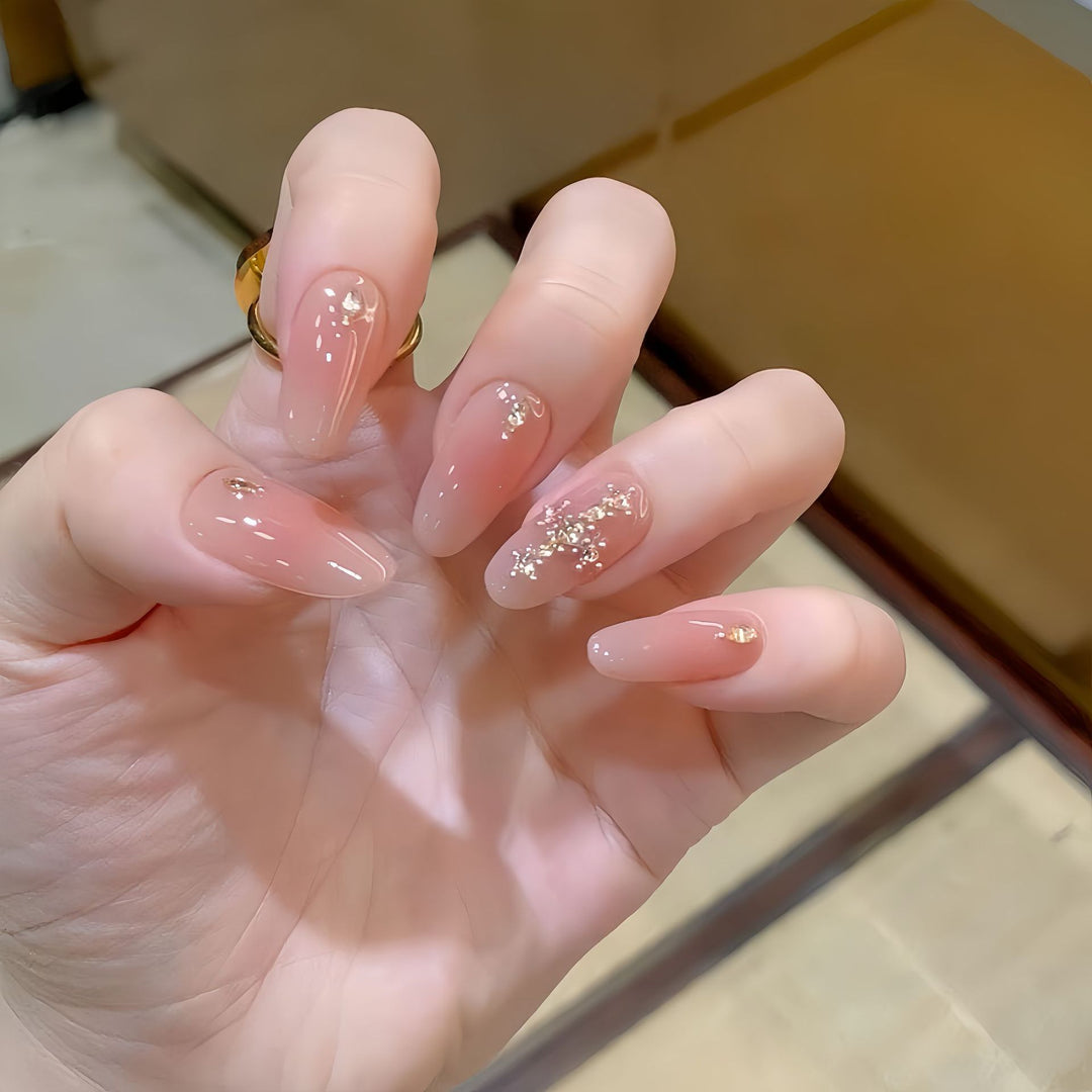 Acrylic nails with glamorous glitter pattern Bowlift