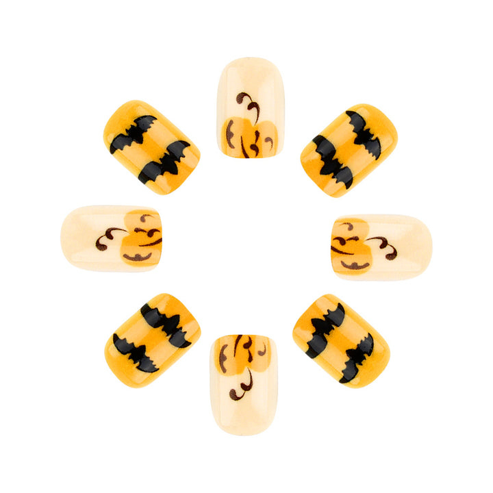 Seasonal Halloween-Themed Press-On Nail Art Set Bowlift