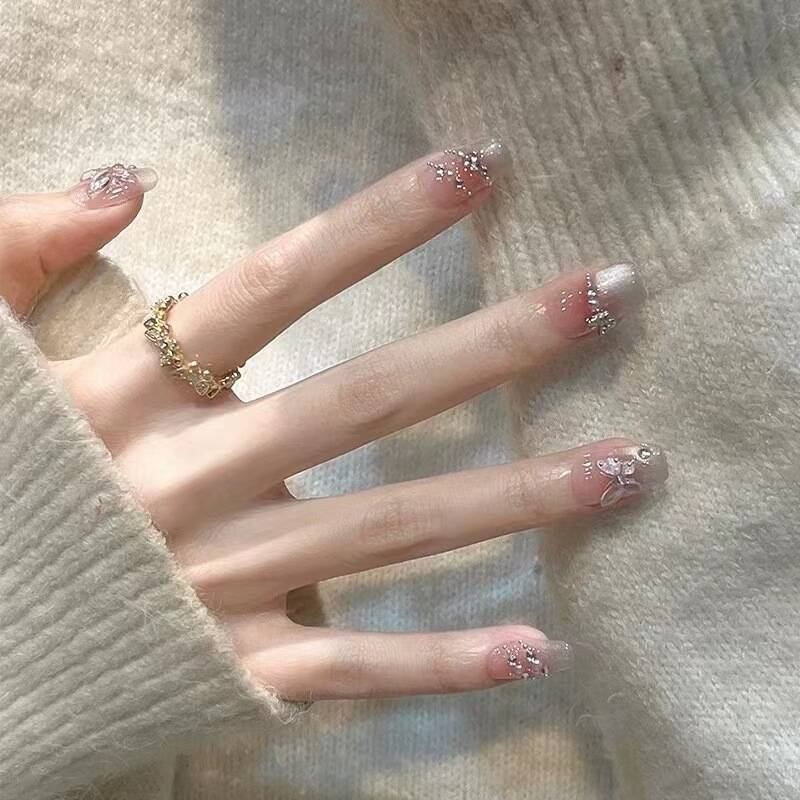 Decorative Press-On Nail Design Set Bowlift