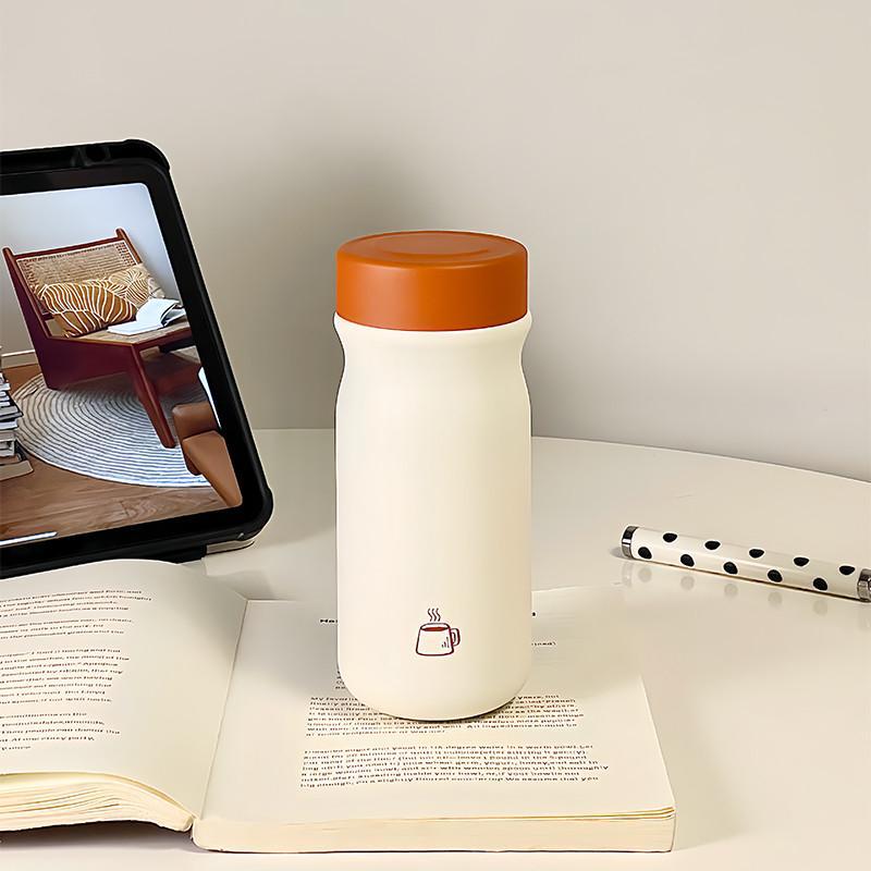 Women’s insulated drinking bottle with practical screw cap and ergonomic design Bowlift