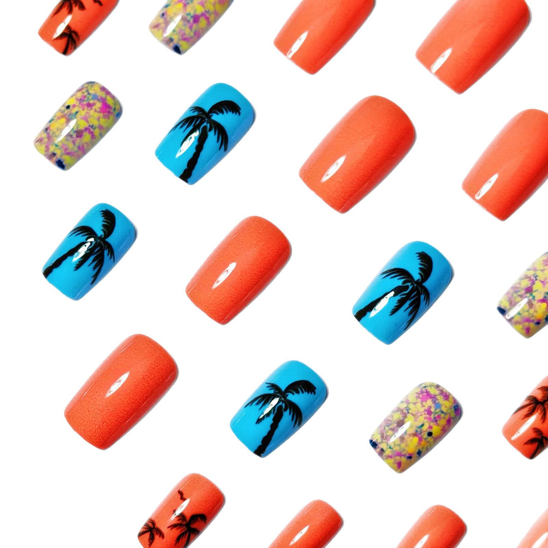 Tropical Palm Tree-Inspired Nail Art Bowlift