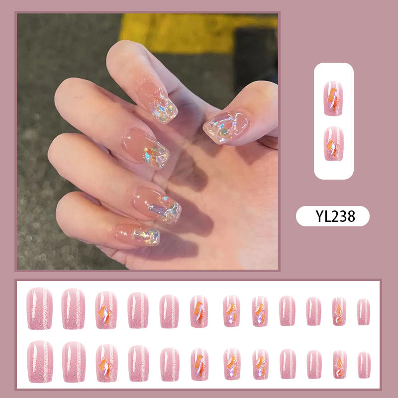 Artful and creative gel nails Bowlift
