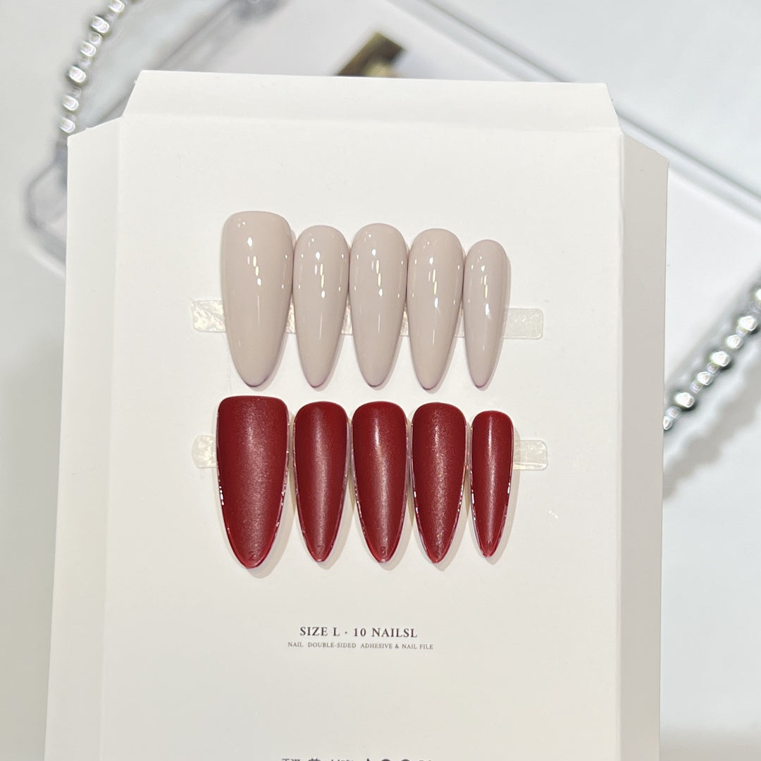 Stiletto Press-On Nail Art Set with Elegant French Tips Bowlift