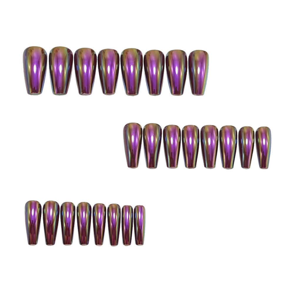 Shiny artificial nails with polarizing effect Bowlift
