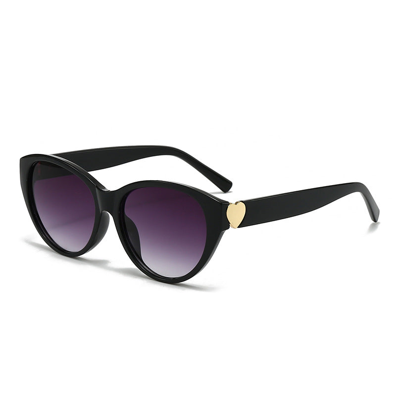 Women Cat-Eye Sunglasses with Heart Design Bowlift