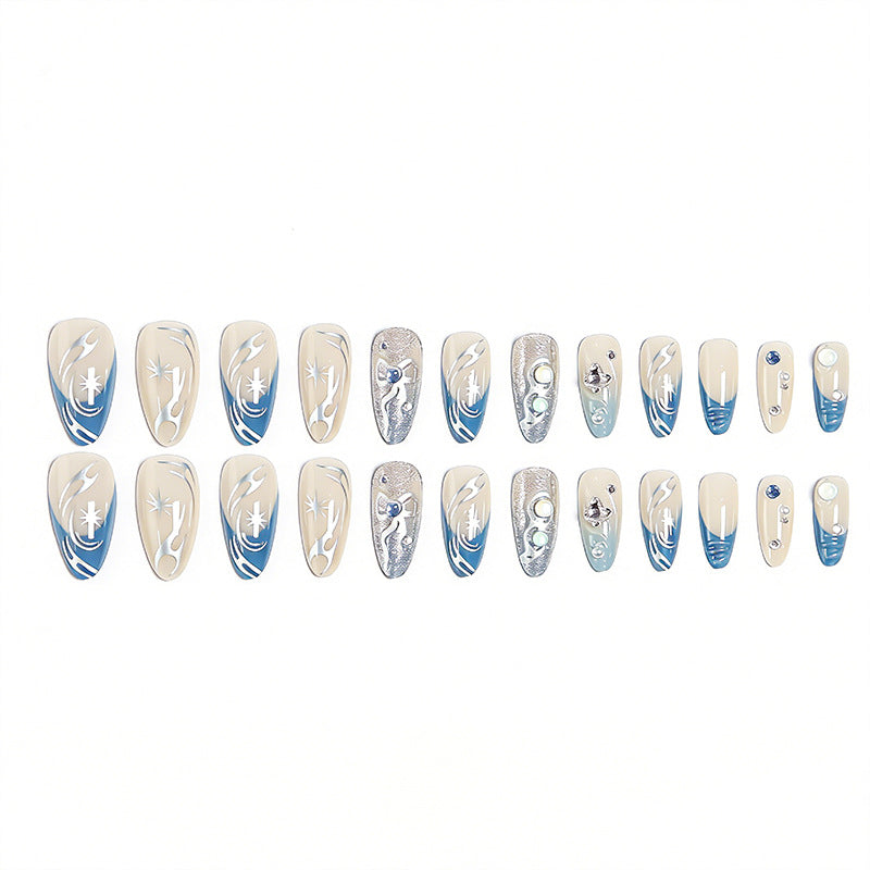 Artful 3D Nail Tips with Delicate Design Bowlift