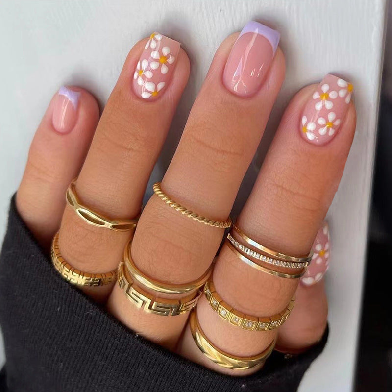 Artistic Nail Art with Flower Design and Gradient Bowlift