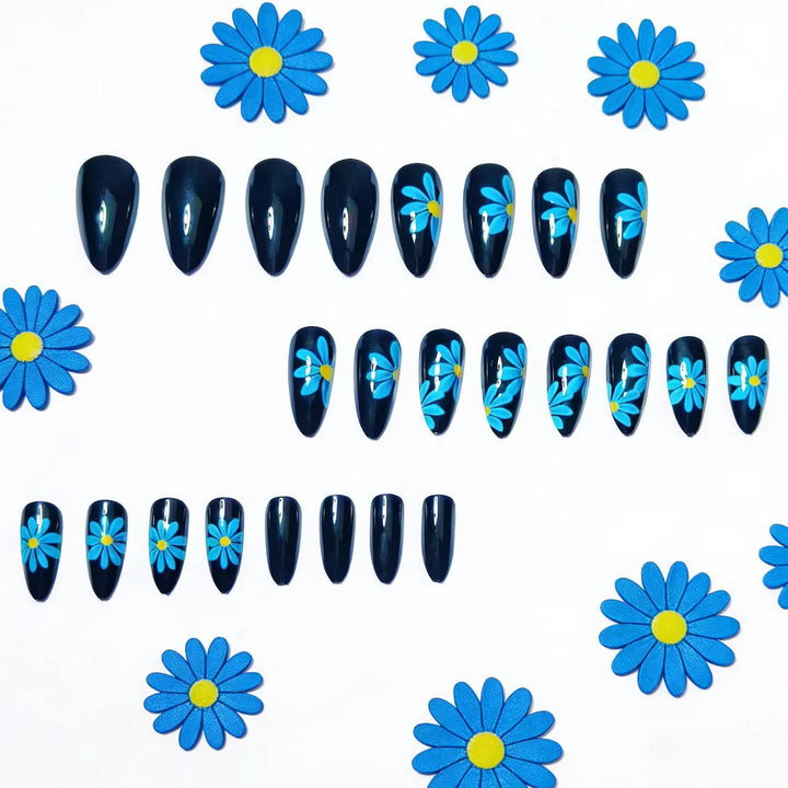 Artificial nails with floral accents Bowlift
