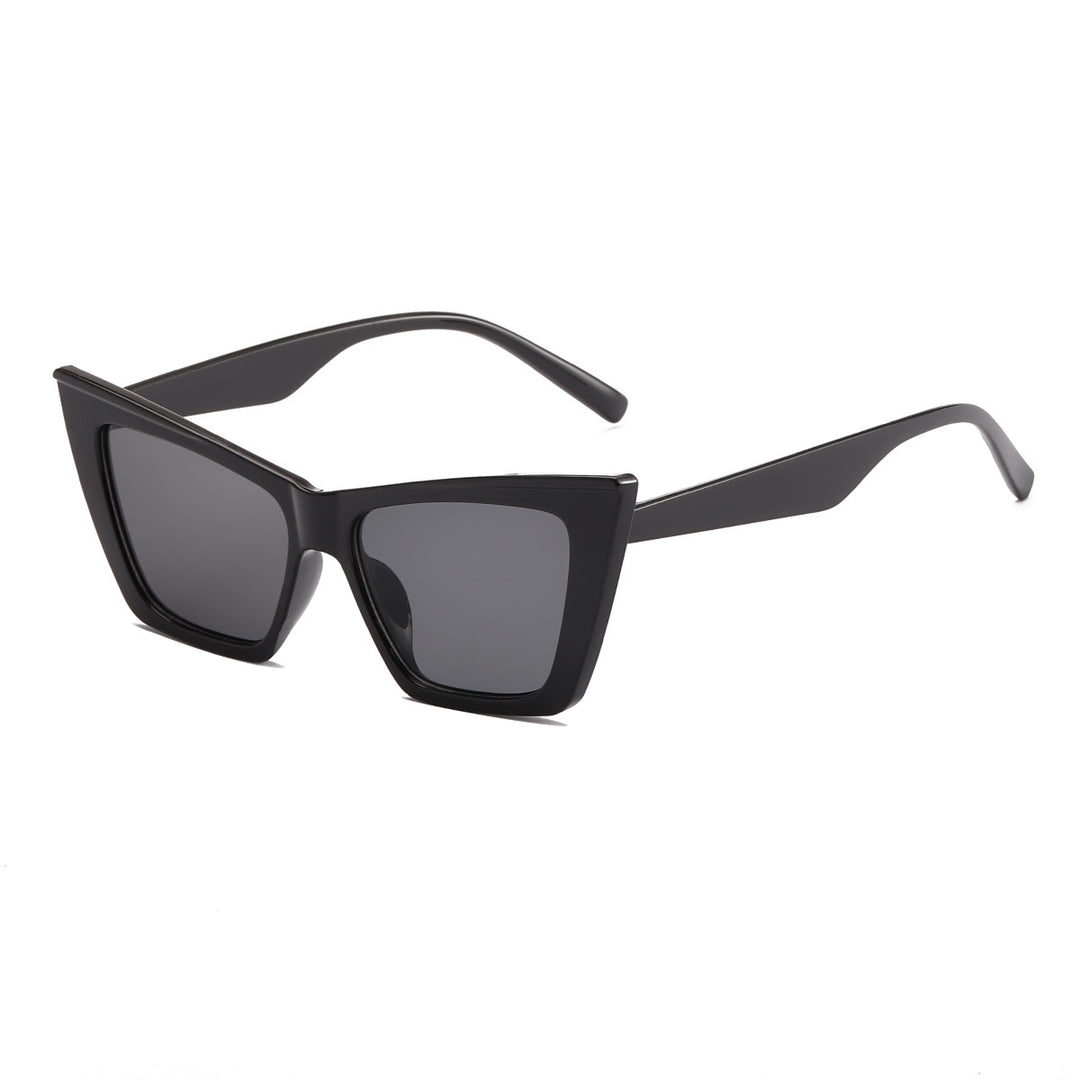 Women's stylish sunglasses in modern design Bowlift