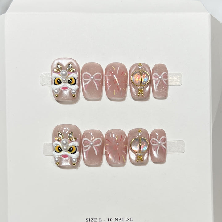 Artistic Themed Press-On Nail Set Bowlift