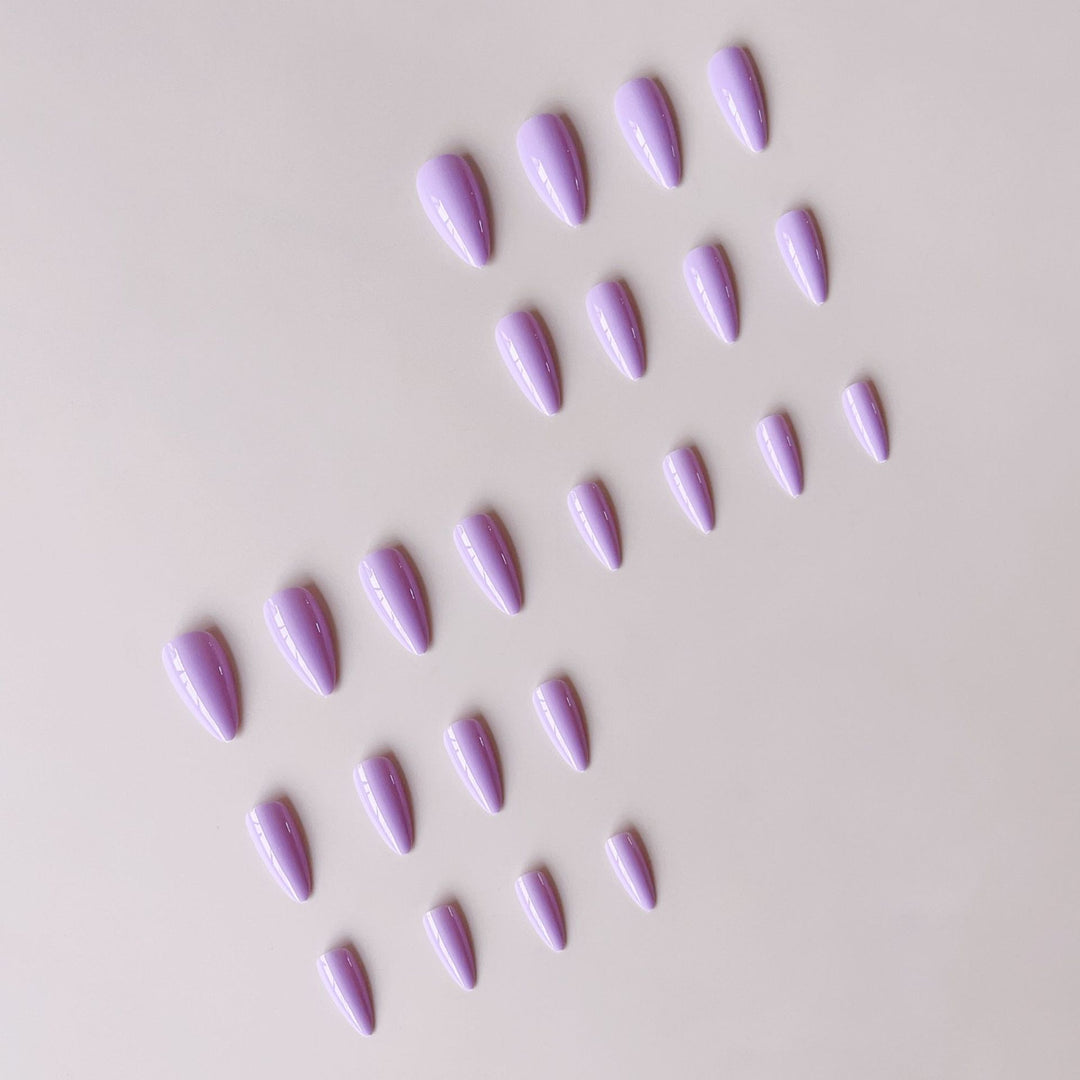 Artificial nail set for trendy nail designs Bowlift