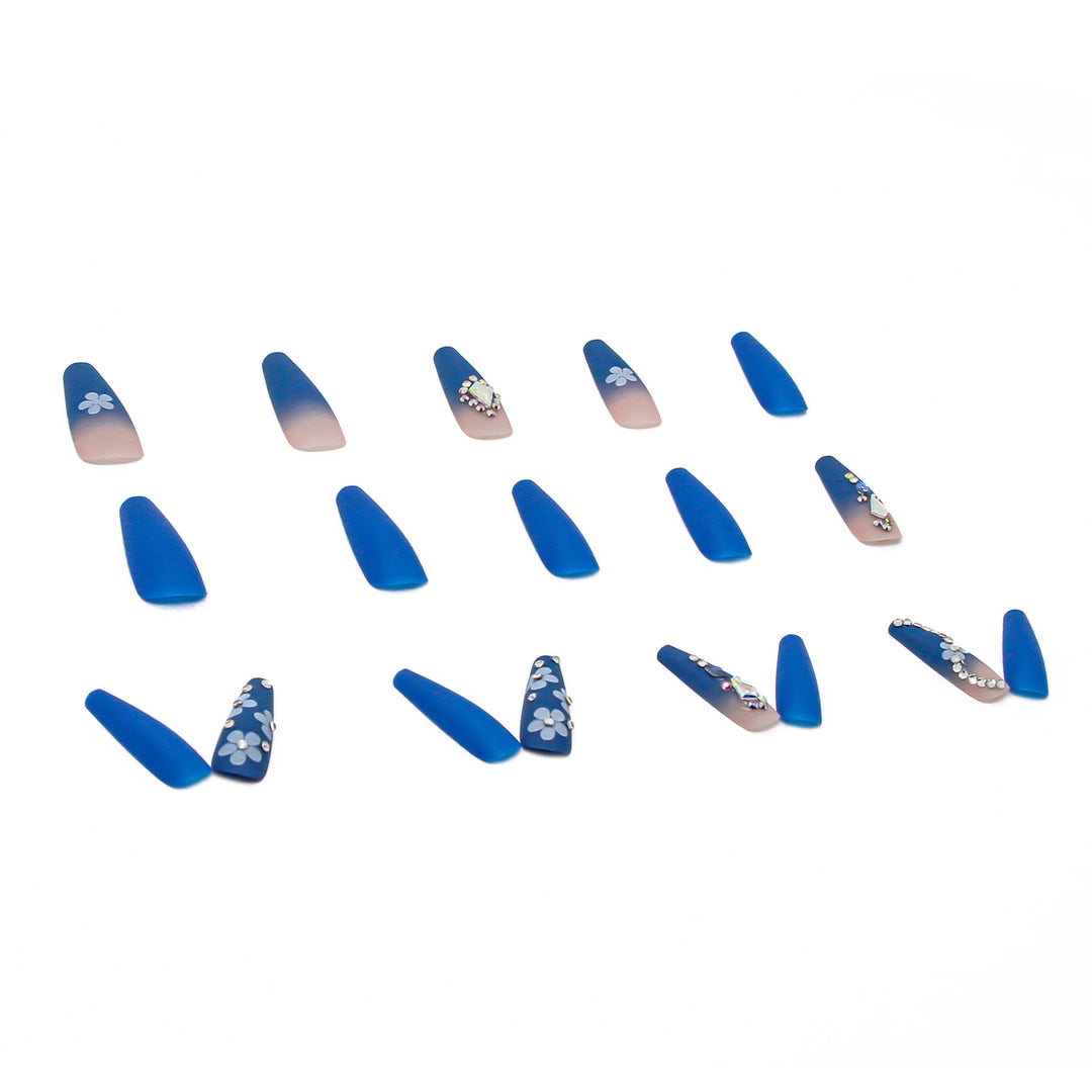 Nail art set with elegant 3D flower designs and glitter accents Bowlift
