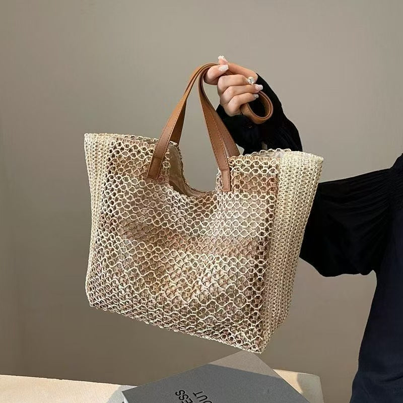 Trendy Beach Bag Bowlift